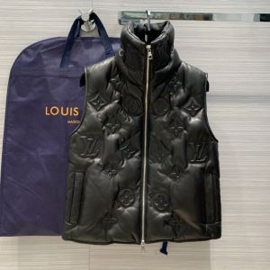 是非今年の秋冬に大歓迎新作 　ルイ ヴィトン LOUIS VUITTON　この秋発売した新作を取り入れる トップス　今年秋冬話題の一級品