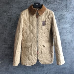 バーバリー ジャケット レディース より洗練されたコーデにおすすめ Burberry コピー ベージュ ブランド 流行継続中 最高品質