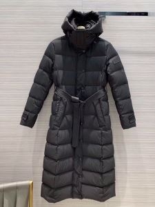 バーバリー BURBERRY秋冬ヒット必至の新作アウターをご...