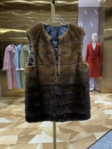 秋冬いつだってチェックが欠かせない フェンディ FENDI ...