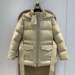 Burberry ジャケット レディース 究極的な大人らしさが魅力 バーバリー コピー ブラック カーキ おしゃれ 日常感満点 セール