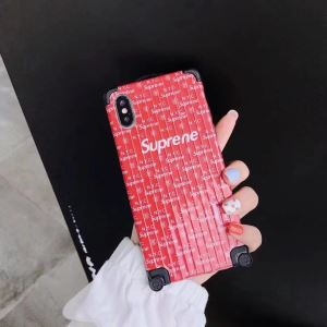 スマホケース Supreme カバー 軽くて硬いデザインを誇...