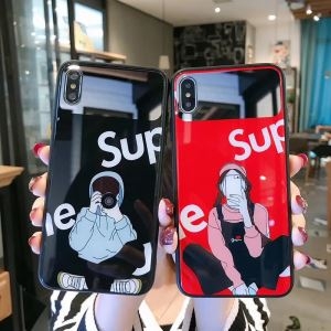 シュプリーム iPhone カバー ケース 個性派たちにも憧れるアイテム ユニセックス Supreme コピー 大歓迎 ストリート 日常 格安