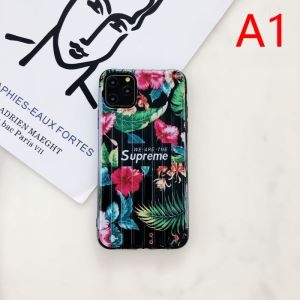 シュプリーム アイフォン ケース よりカジュアルな雰囲気を楽しめるアイテム Supreme コピー ２色可選 プリント 最安値