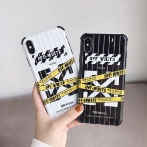 スタイル良く見せてくれる限定新作 オフホワイト アイフォン ケース Off-White コピー ブラック ホワイト 通販 完売必至