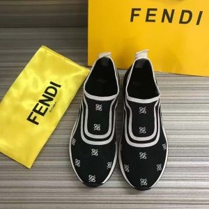 フェンディ厳選された憧れの秋冬新品  3色可選  FENDI...