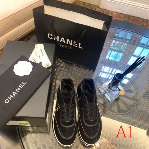 スニーカー レディース CHANEL 日常的な着こなしに最適...