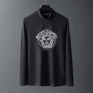 2色可選長袖/Tシャツ 定番人気の2019秋冬モデル VERSACE手の届きやすい価格帯 ヴェルサーチ