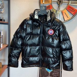 秋のトレンドを先取り CANADA GOOSE カナダグース...