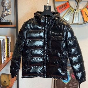 定番人気の2019秋冬モデルモンクレール ダウンジャケット MONCLER 絶大な人気を博する新入荷秋冬新作