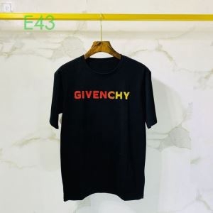 半袖Tシャツ 春夏アイテムは2020年も大豊作！ ジバンシー 人気急上昇中の最新作 GIVENCHY