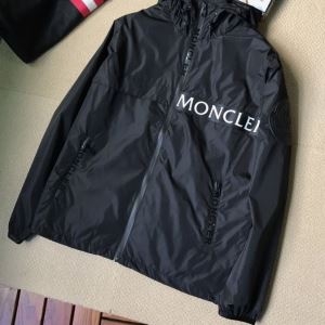 ジャケット MONCLER 人気 軽やかで大人っぽく メンズ...