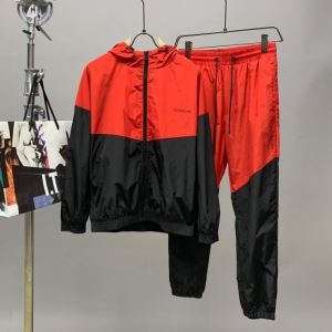 今最も勢いのある  ジバンシー GIVENCHY 絶大な支持...