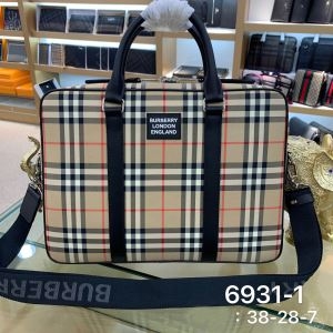 バーバリー ショルダーバッグ 新作 究極的なシックさが漂う限定品 Burberry メンズ コピー 日常 ストリート 最低価格