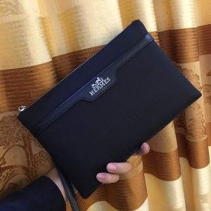 HERMES クラッチバッグ 通販 きちんと感溢れた雰囲気に...