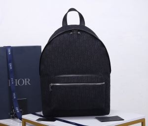 優れた実用性で大歓迎 ディオール メンズ バックパック DIOR コピー 日常 ブラック モノグラム 2020限定 通勤通学 安価