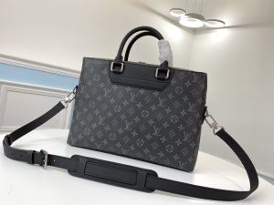 ルイヴィトン ビジネスバッグ 評判 究極的なシンプルさが実現 Louis Vuitton メンズ コピー ストリート 2020限定 最安値