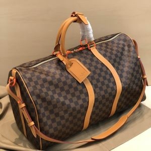 ルイヴィトン ボストンバッグ サイズ デザイン性に心が踊る限定新作 Louis Vuitton メンズ コピー おしゃれ 限定通販 セール