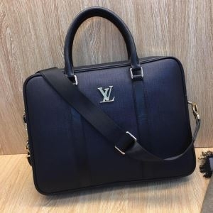 ビジネスバッグ Louis Vuitton 人気 トレンド感...