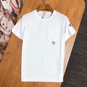 モンクレール 今季の注目トレンド  2色可選 MONCLER 2020年夏コレクションが発売 半袖Tシャツ
