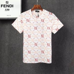 春夏のお出かけを軽快に 3色可選 半袖Tシャツ 爽やかなコーデにぴったり フェンディ FENDI