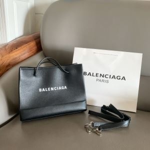 BALENCIAGA ショルダーバッグ レディース 大人らしく着心地良い バレンシアガ バッグ 人気 コピー 3色 通勤通学 お買い得