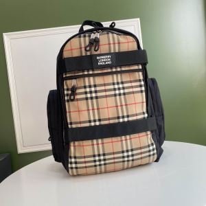 バックパック レディース Burberry 大人めいた上質さ...