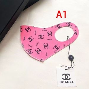 CHANEL マスク 人気 ナチュラルな装いに活躍 シャネル コピー 2色可選 ストリート ファッション 2020新作 ロゴ セール