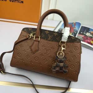 ルイ ヴィトン ショルダーバッグ レディース デザイン性の良さで大絶賛 Louis Vuitton コピー カジュアル おしゃれ 最低価格