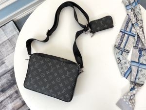 上品なコーデを表現 Louis Vuitton ショルダーバ...