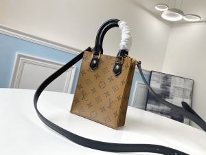 Louis Vuitton ショルダーバッグ 新作 素敵なデ...