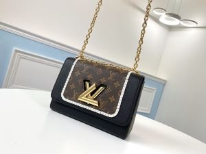 ショルダーバッグ ルイヴィトン 人気 個性的デザインで好評 Louis Vuitton レディース コピー 安い レザー ストリート M44837