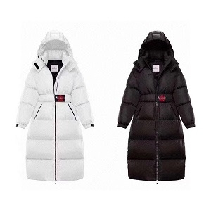 2021年冬の人気アイテムMONCLER モンクレール ダウ...