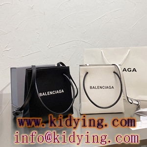 Balenciaga mini tote飾らないデザインでスタイリッシュなトートバッグ コピーサイズ：20*22cm