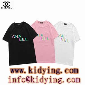 光線を反射可能のCHANELロゴプリント シャネル メンズ 半袖ｔシャツ 流行り スーパーコピー