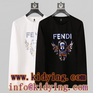 秋に最適 FENDI フェンディ 偽物 長袖tシャツ 丸首ネ...