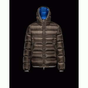 海外セレブ定番愛用  2016秋冬  モンクレールMONCLER ダウンジャケット 防風性に優れ