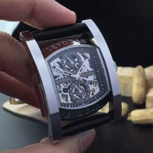 売れ筋のいい  2016  ブルガリBVLGARI  機械式（自動巻き）ムーブメント 透かし彫りムーブメント コーティングガラス 男性用腕時計