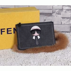 2016春夏 強い魅力を感じる一枚 フェンディ FENDI ビジネスケース