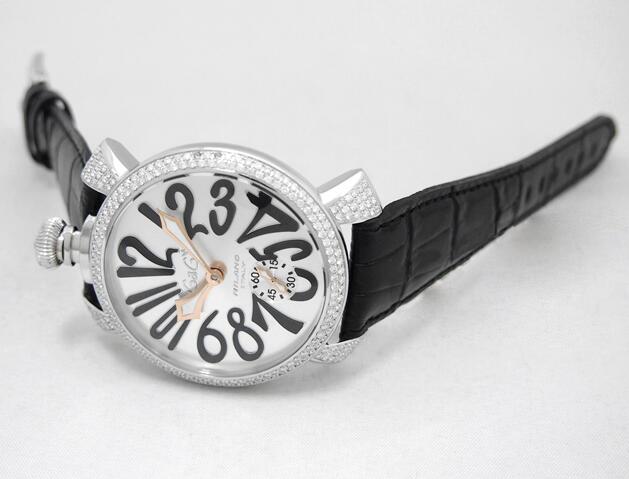 華奢な”手首魅せ”を叶えてくれる ガガミラノ gaga milano 腕時計 男女兼用 ウオッチ.