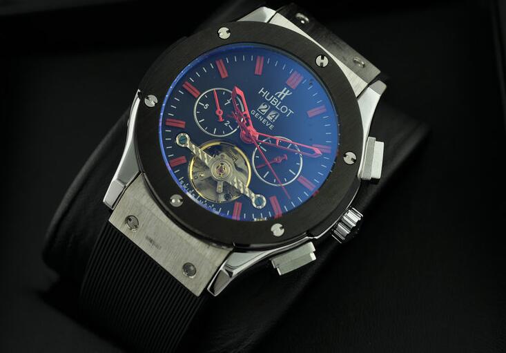 ステンレス ラバー メンズ hublot カレンダー付き 赤い文字盤 ウブロ ビッグバン 赤字超特価安いメンズ腕時計.