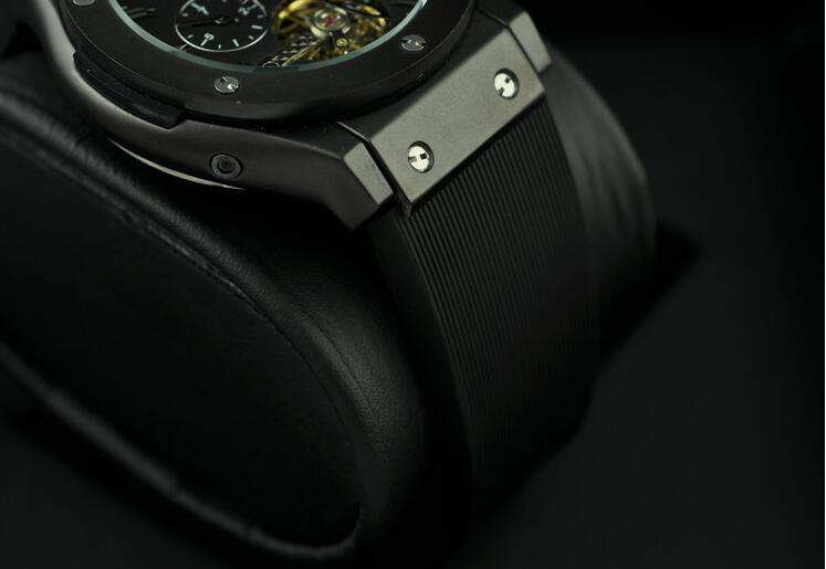 アエロバン ステンレススチール 品質保証安いhublot スーパーコピー ブルー文字盤 日付が付きの男性腕時計.