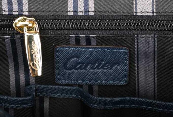 最上級のCARTIER カルティエ 人気 希少価値の高い バッグ
