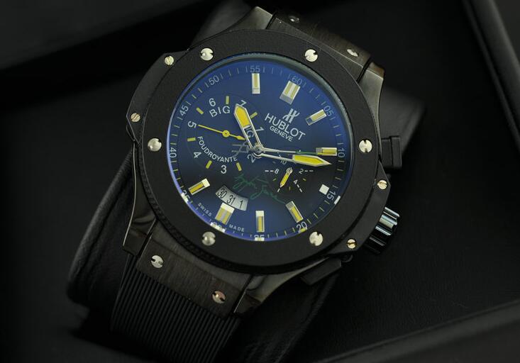 ウブロ 時計 メンズ クラシック フュージョン 品質保証高品質の自動巻き デイト チタニウム 黒 hublot メンズウォッチ.