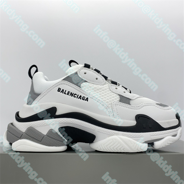 BALENCIAGA バレンシアガスポーツシューズ