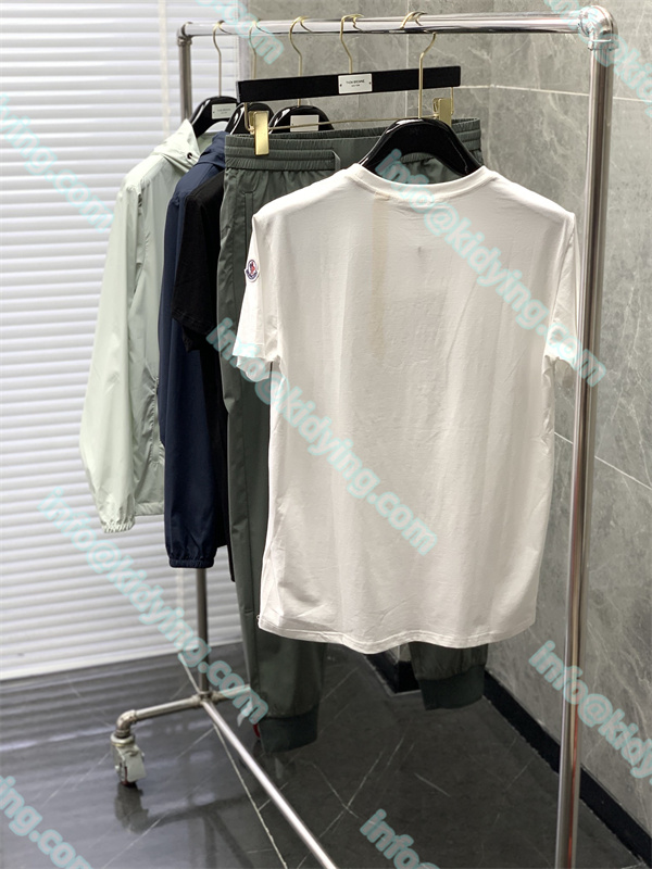 Moncler モンクレール t シャツ コピー