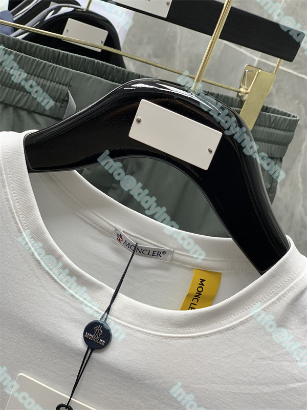Moncler モンクレール t シャツ コピー