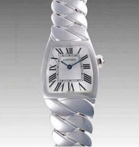 女性用のオシャレなカルティエ CARTIER　細腕時計.