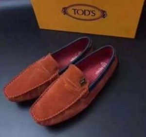 大人なスタイル  トッズシューズメンズ　 TOD'S  魅力的にカジュアル靴