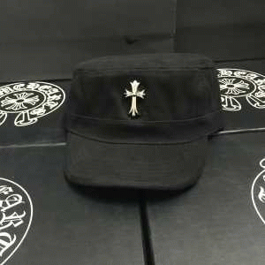 割引セールCHROME HEARTSクロムハーツコピー　キャップ  帽子　ベースボールキャップ　金具ロゴ付き　 ブラック